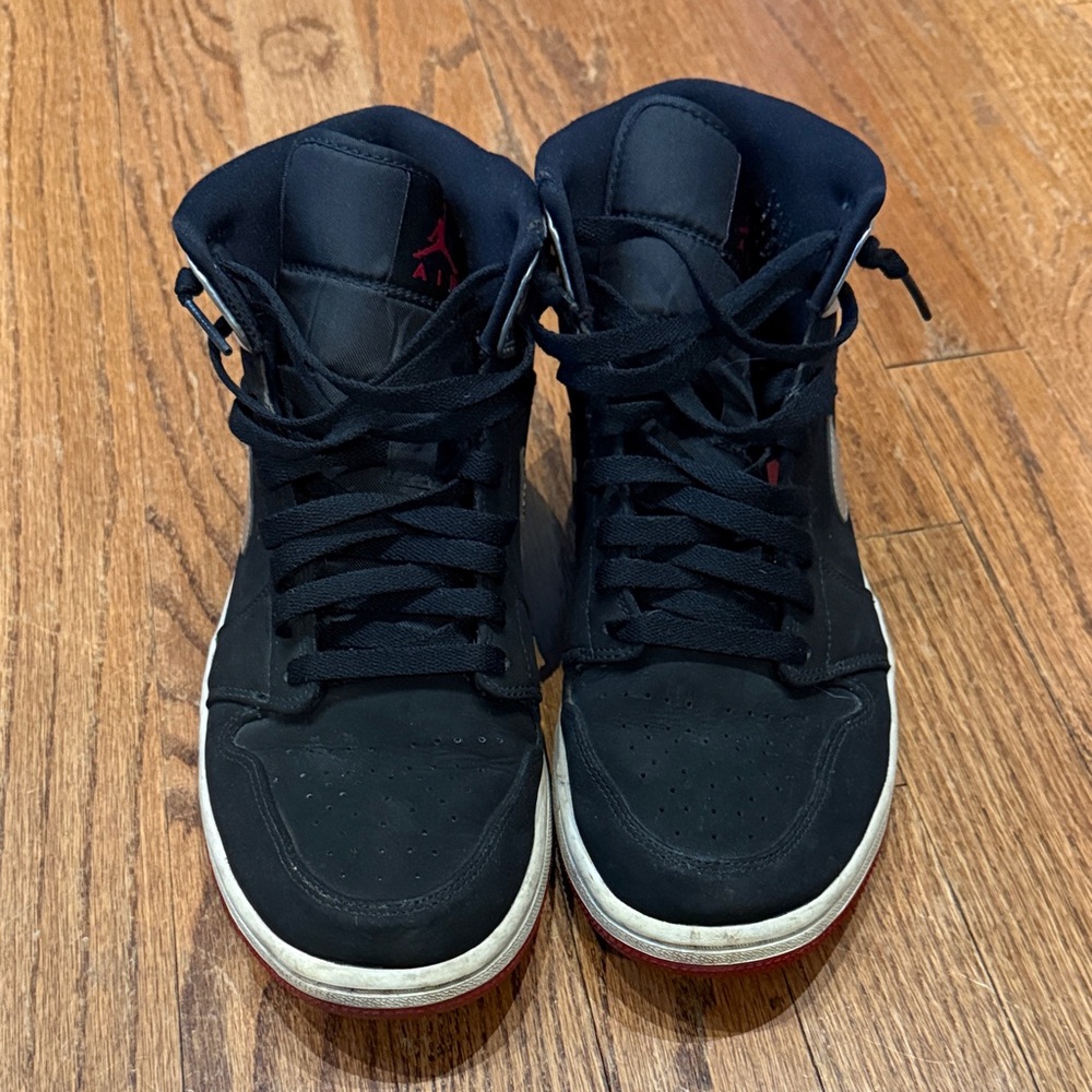 Nike Jordan Men’s Black and Red High-Top Sneakers